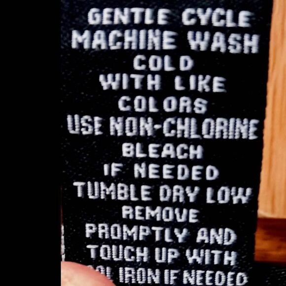  TORRID Plus Size Floral Print Ruched Chiffon Pintuck Top. - Picture 14 of 16